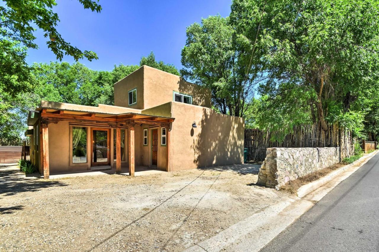 Cozy Home With Media Room Short Walk To Taos Plaza! ภายนอก รูปภาพ