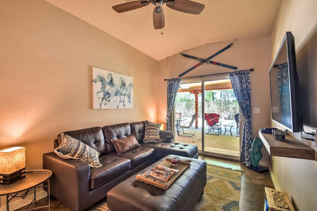 Cozy Home With Media Room Short Walk To Taos Plaza! ภายนอก รูปภาพ